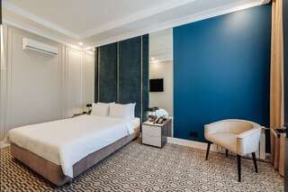 Гостиница Байкал Плаза Улан-Удэ Номер люкс с 1 двуспальной кроватью-12